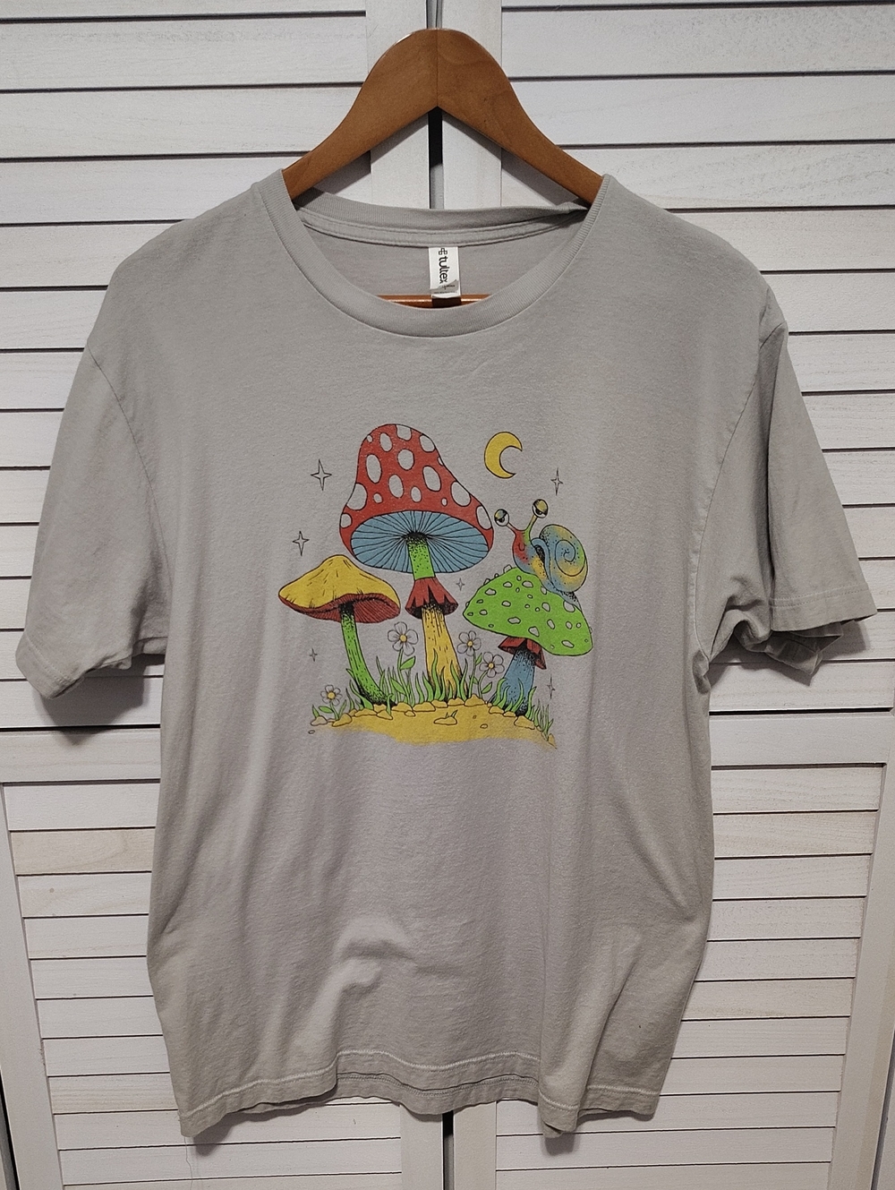Graphic Mushroom Tee in Light Gray with Colorful Print
